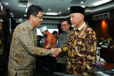 Gubernur Mahyeldi: Pusat Perlu Ambil Alih Pembayaran Gaji ASN agar Daerah Tetap Fokus Membangun